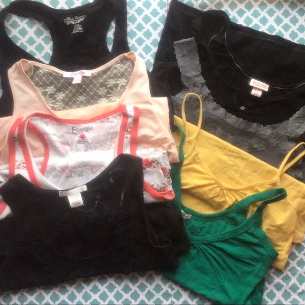 💕 Bundle of 8 Shirts 💕